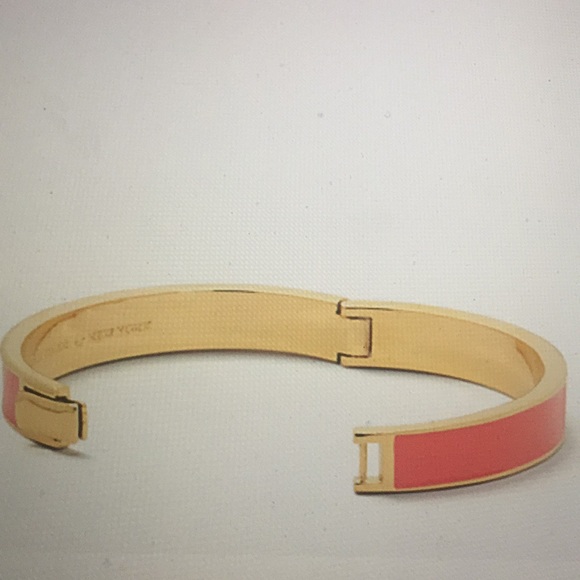 ♠️KATE SPADE HOLE SPADE 10MM HINGE BANGLE - Picture 3 of 7